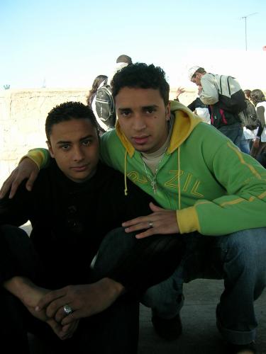 dahaya   hay  sina3i    3lihom   tsanto