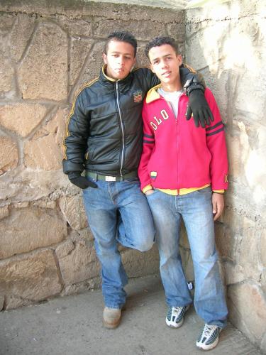 kont     radi   ntettrad   ana  o   yassin       sa3a   ttardoh      gir    howa
